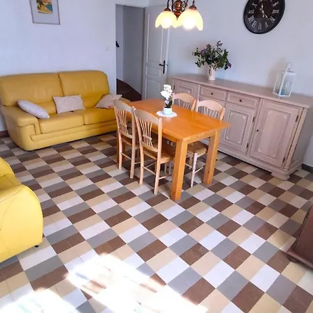 Ferienhaus La Madeleine Malandry
